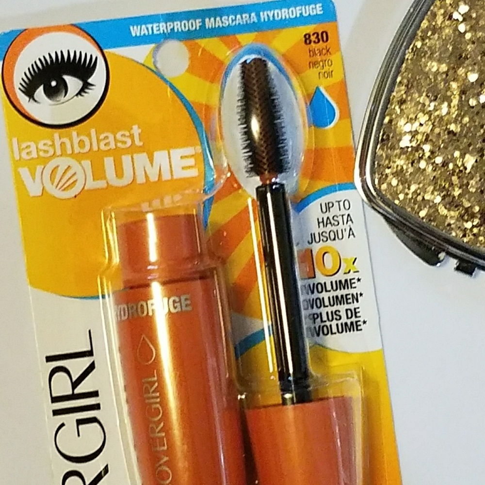 CoverGirl - Picture 2 of 2